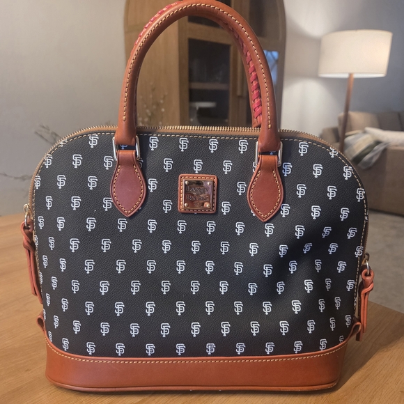 Dooney & Bourke MLB SF Giants Domed Satchel Women's Handbag - Picture 1 of 12